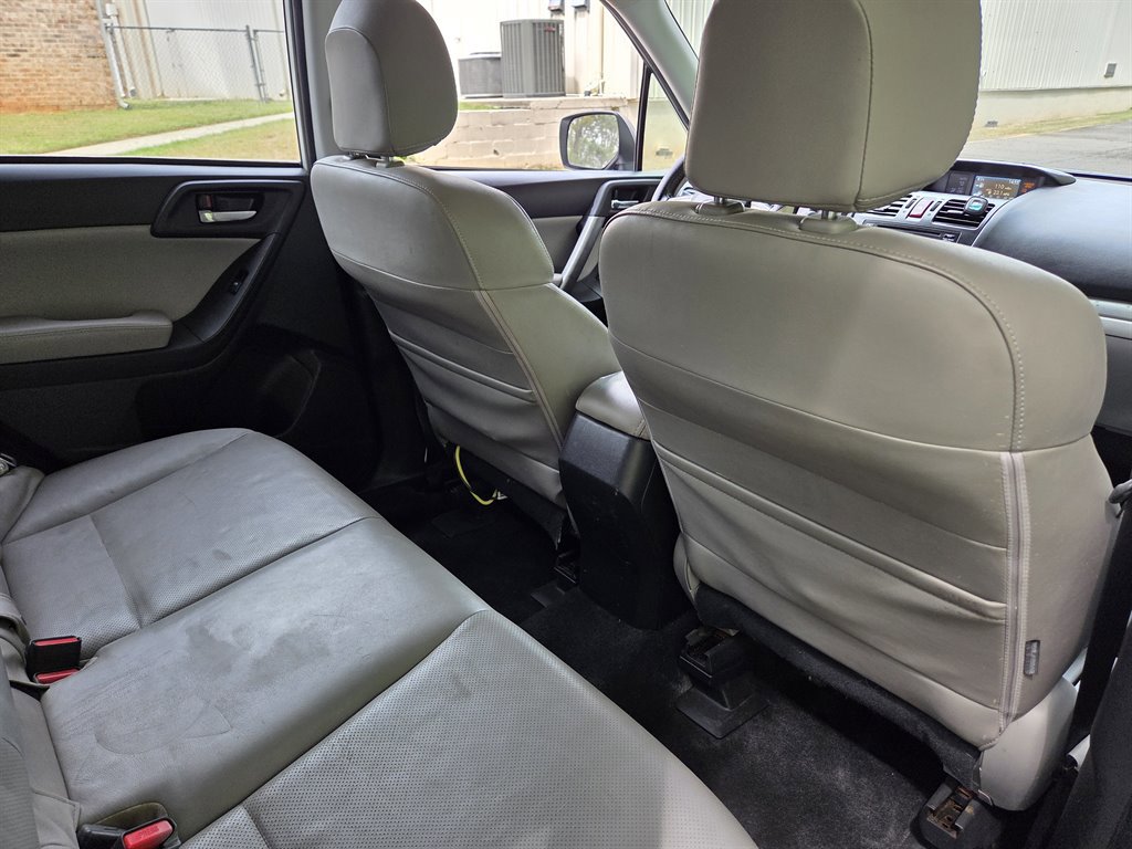 Used 2014 Subaru Forester 2.5i Limited w/ Popular Package #2 image 31