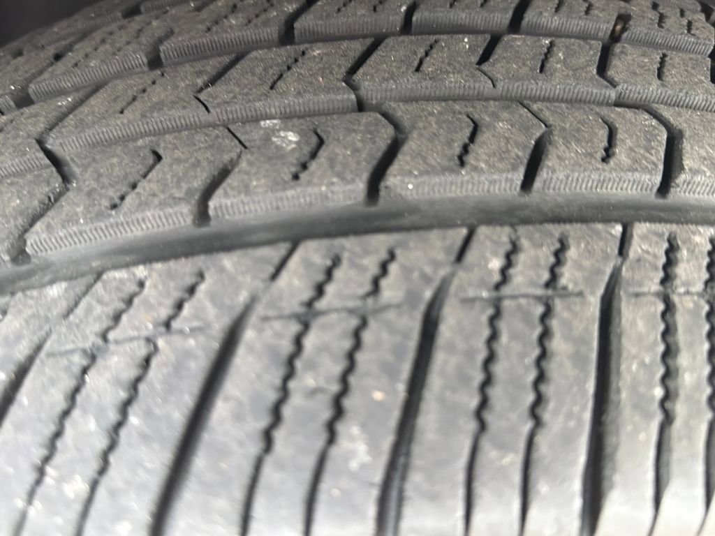 Used 2018 Jeep Grand Cherokee Overland w/ Trailer Tow Group IV image 16