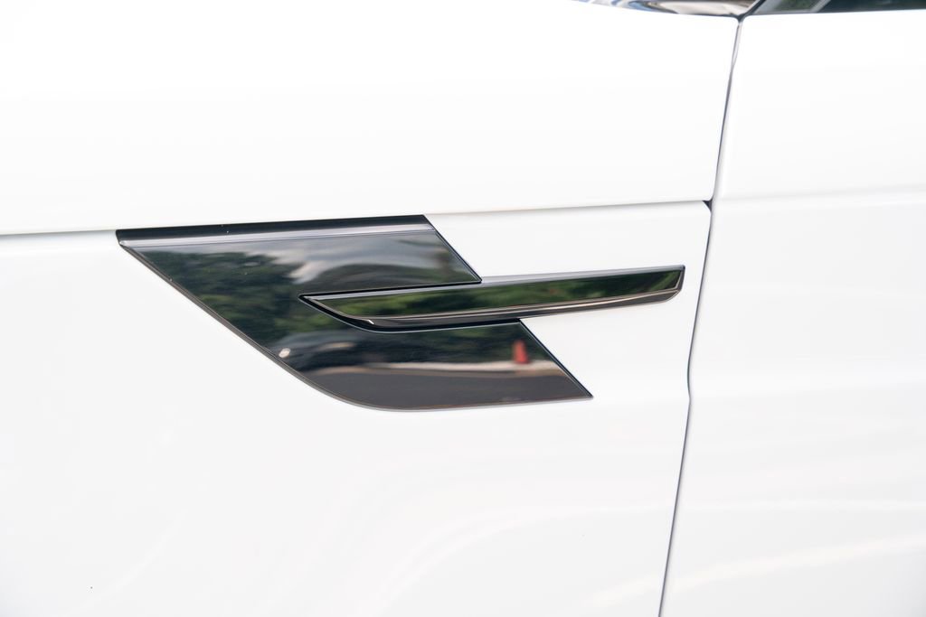 Used 2025 Land Rover Range Rover Sport Dynamic SE AWD/4WD image 25