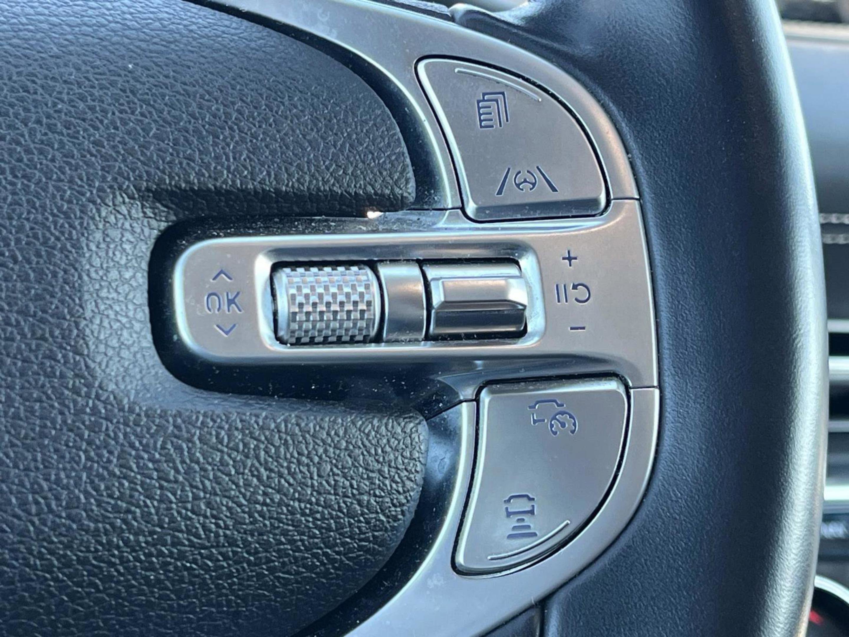 Used 2024 Genesis GV80 2.5T image 35