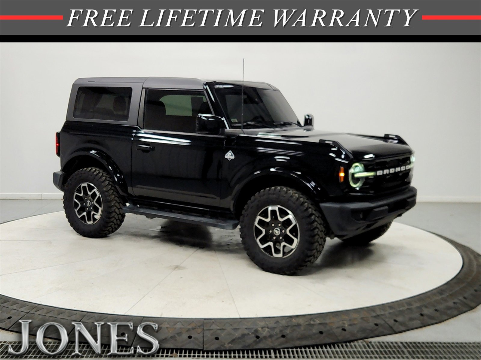 Used 2023 Ford Bronco Outer Banks image 1