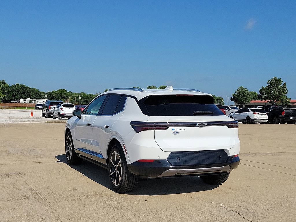 New 2025 Chevrolet Equinox EV LT image 5