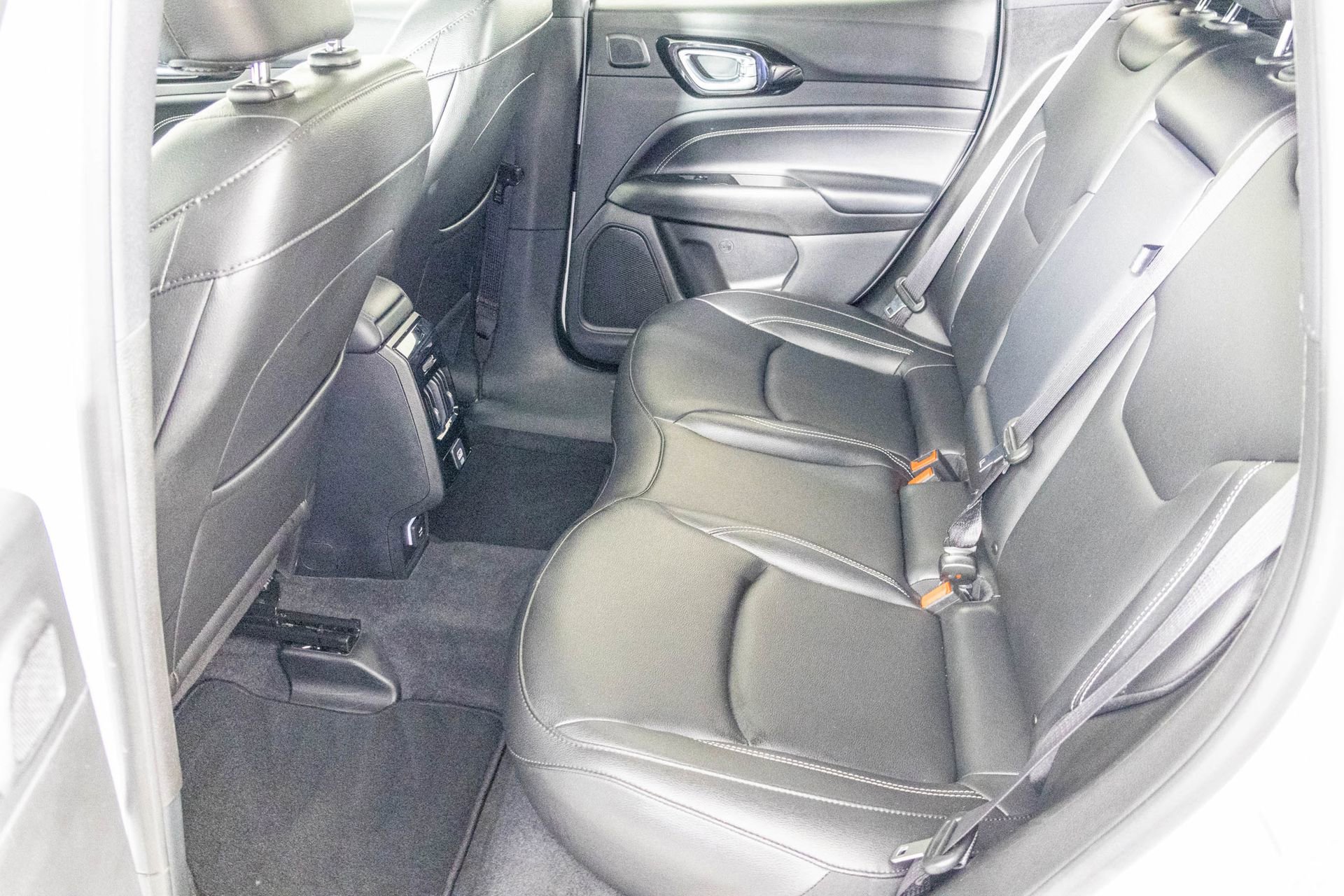 Used 2024 Jeep Compass Limited w/ High Altitude Package image 32