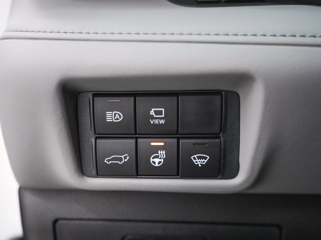 Used 2021 Toyota Highlander Platinum AWD/4WD image 22