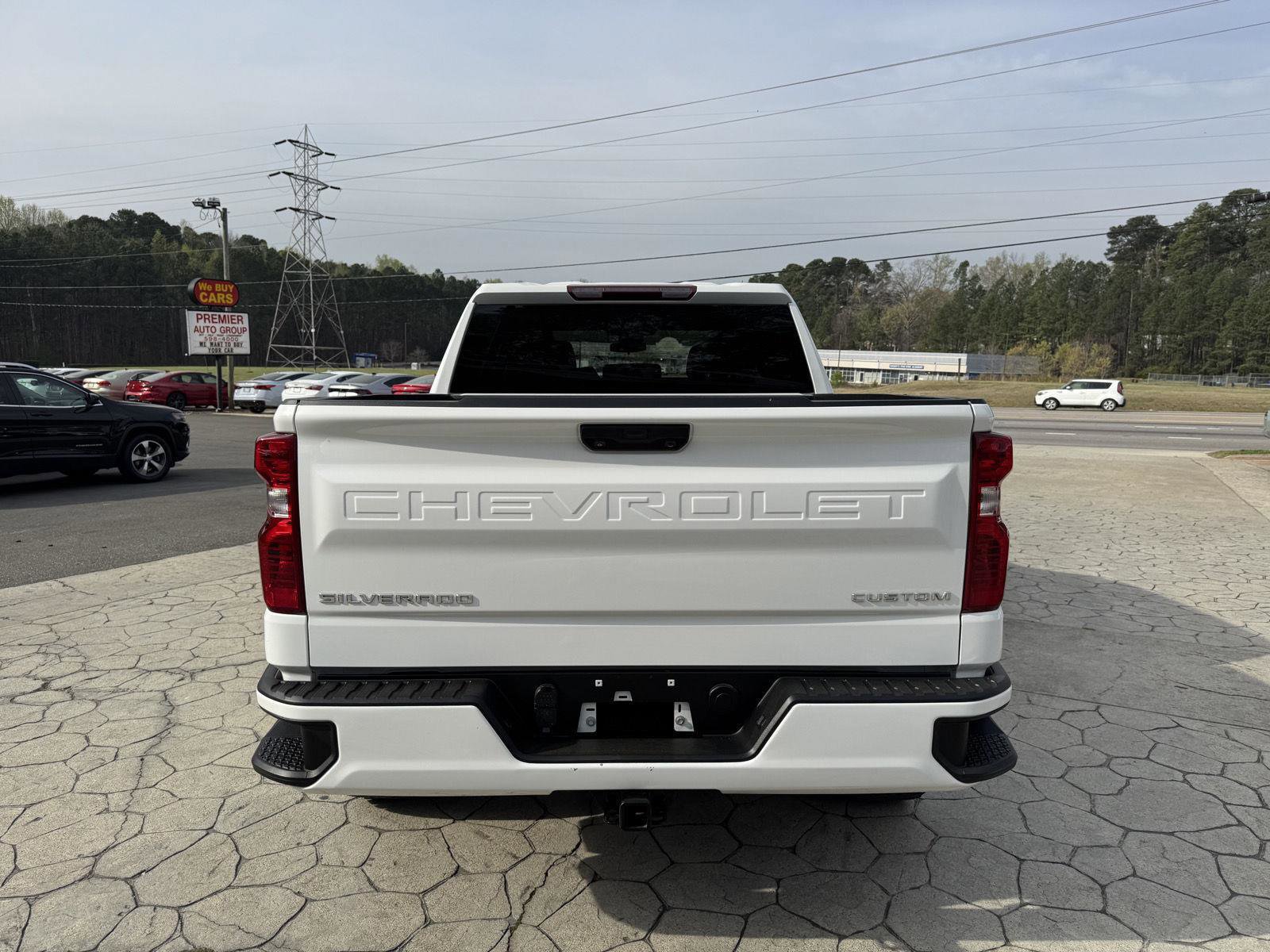 Used 2023 Chevrolet Silverado 1500 Custom image 12