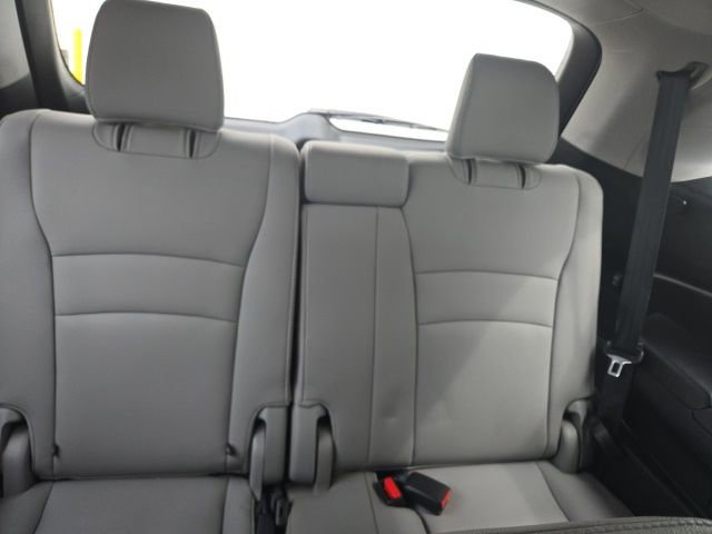 Used 2017 Honda Pilot EX-L image 11