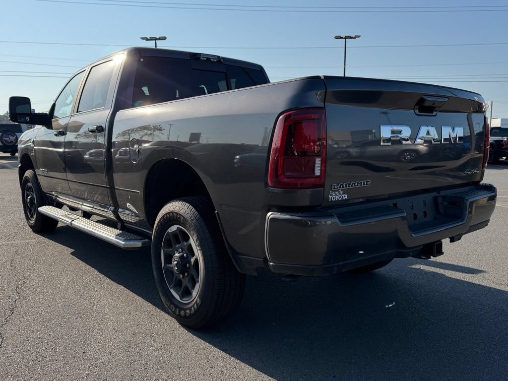 Used 2025 RAM 3500 Laramie AWD/4WD image 5