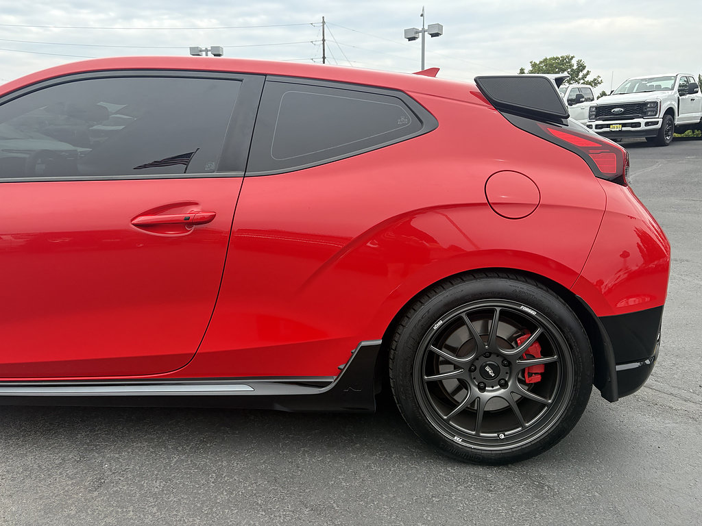 Used 2022 Hyundai Veloster N FWD image 11