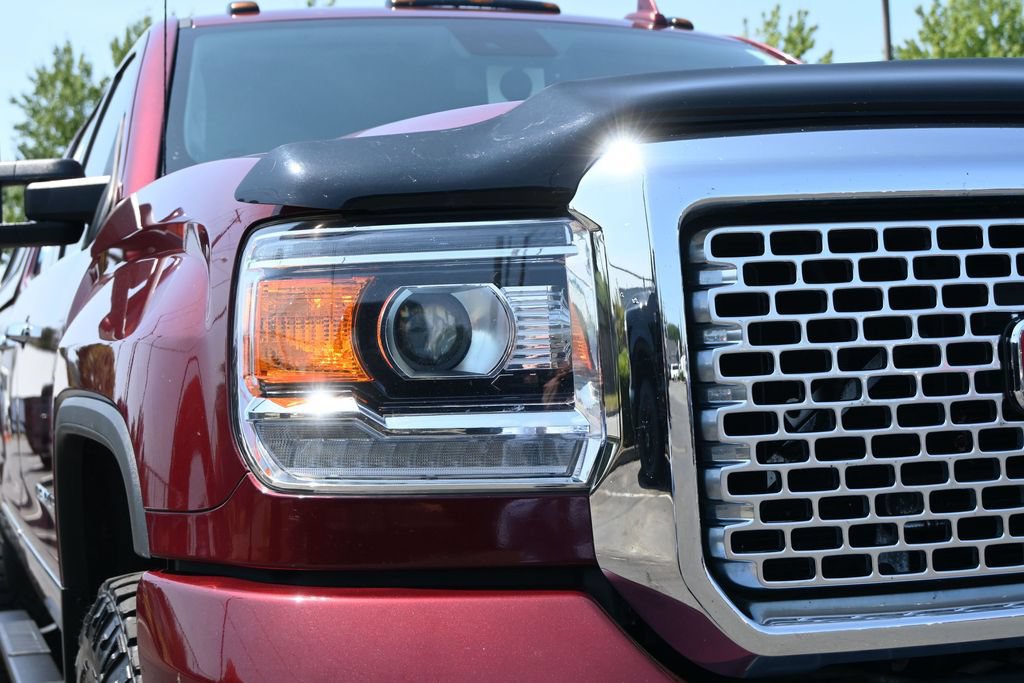 Used 2016 GMC Sierra 3500 Denali w/ Duramax Plus Package AWD/4WD image 11