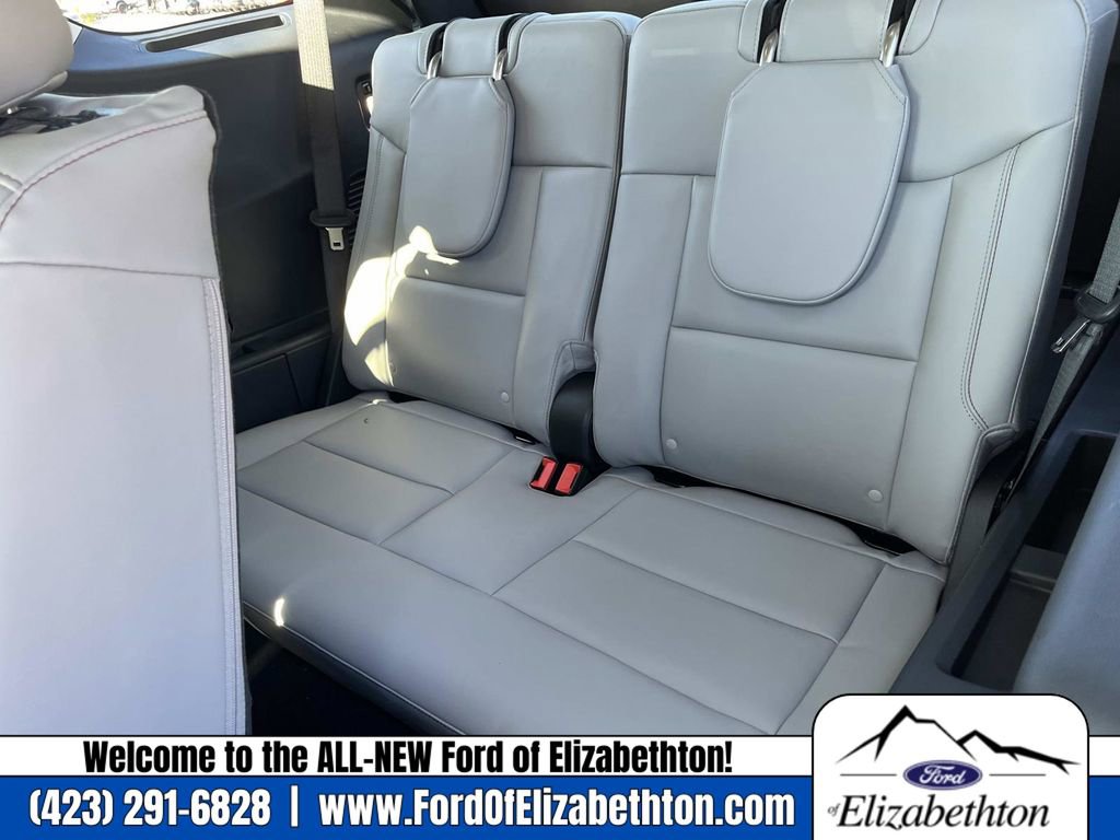 New 2026 Ford Explorer Active w/ Active Comfort Package image 19