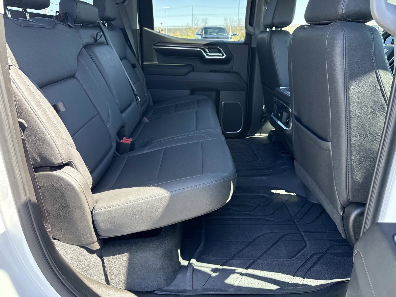 Used 2023 Chevrolet Silverado 1500 LTZ image 19