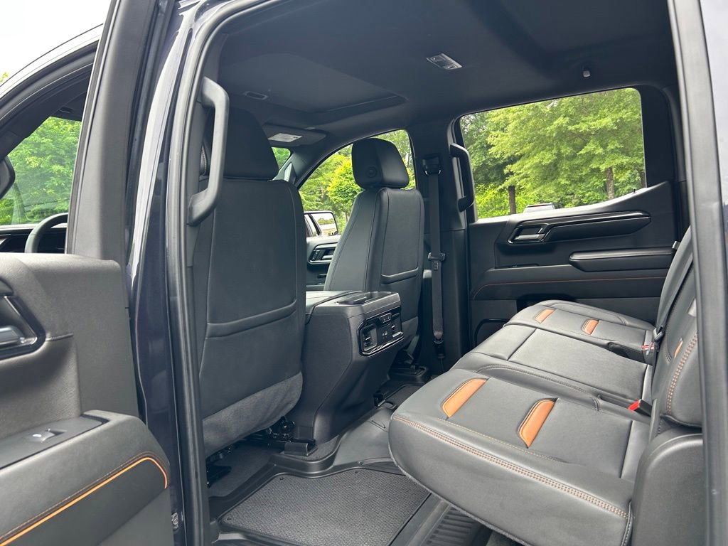 Used 2024 GMC Sierra 1500 AT4 w/ Technology Package AWD/4WD image 47
