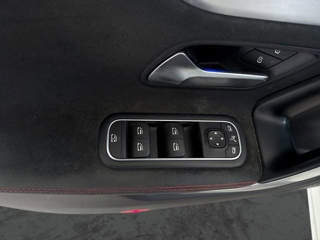 Used 2020 Mercedes-Benz CLA 250 image 22