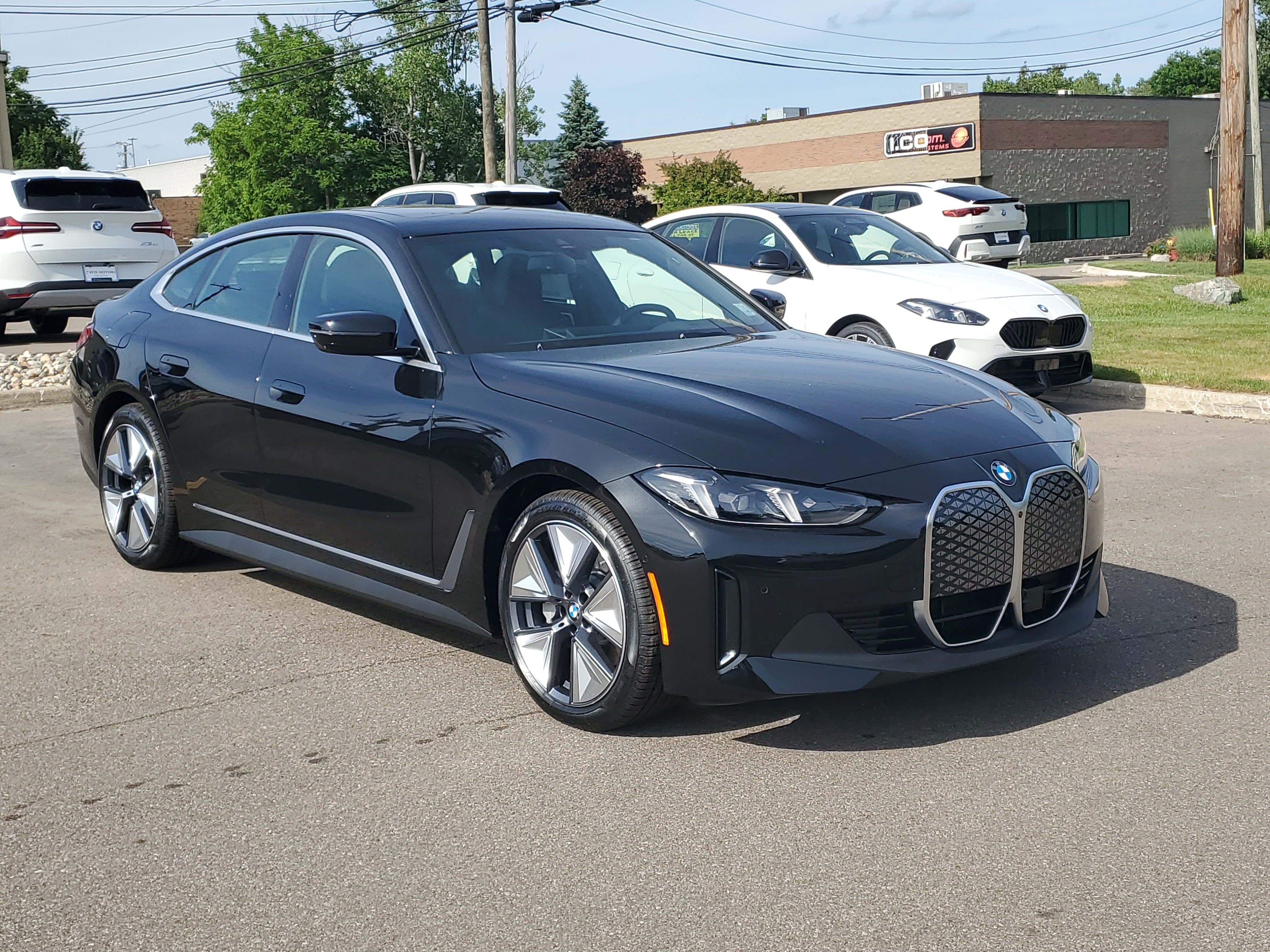 New 2026 BMW i4 xDrive40i w/ Premium Package AWD/4WD image 3