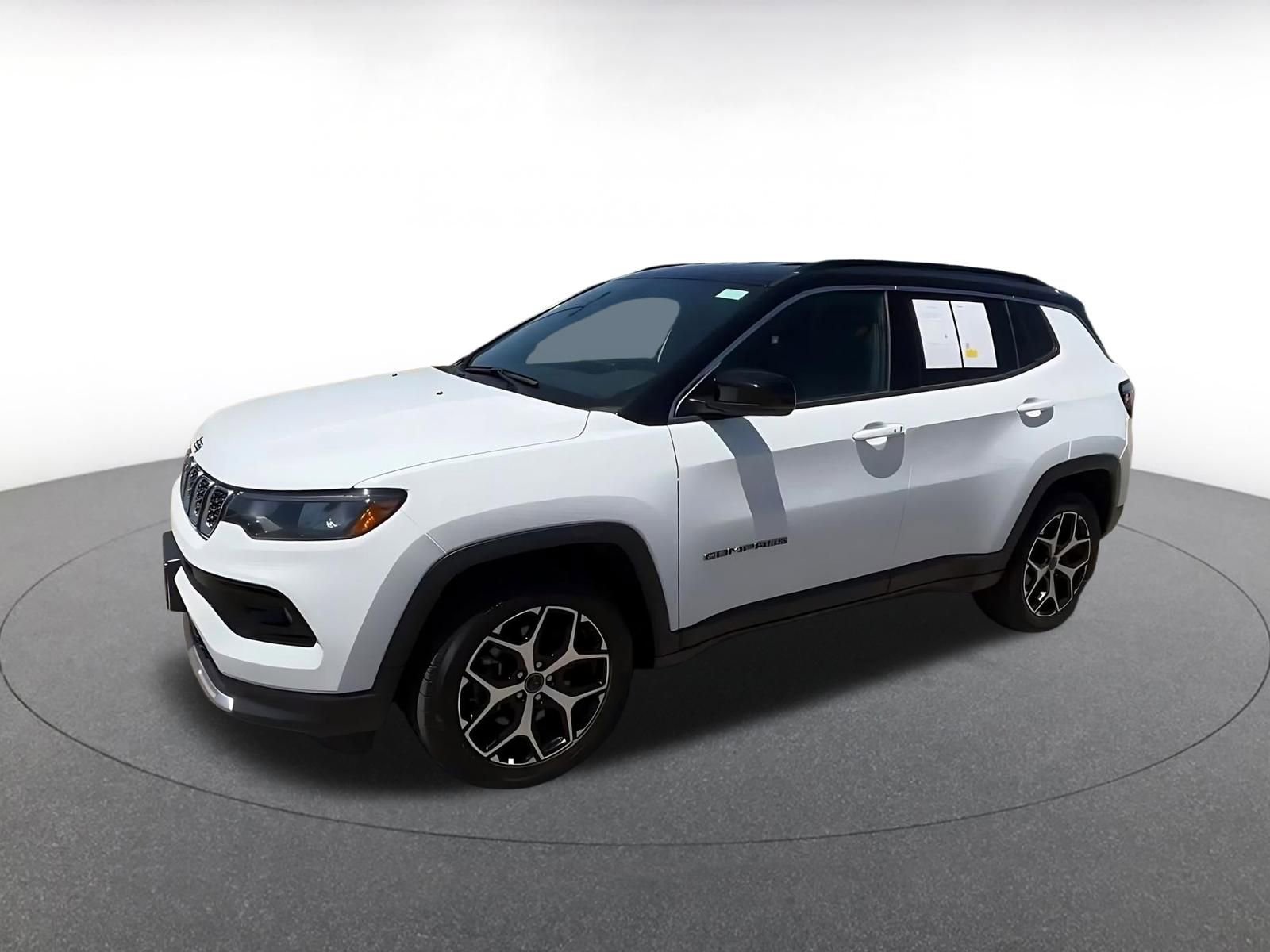 Used 2025 Jeep Compass Limited AWD/4WD image 8