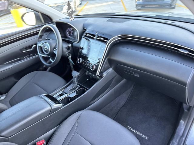 Used 2023 Hyundai Tucson SE image 12