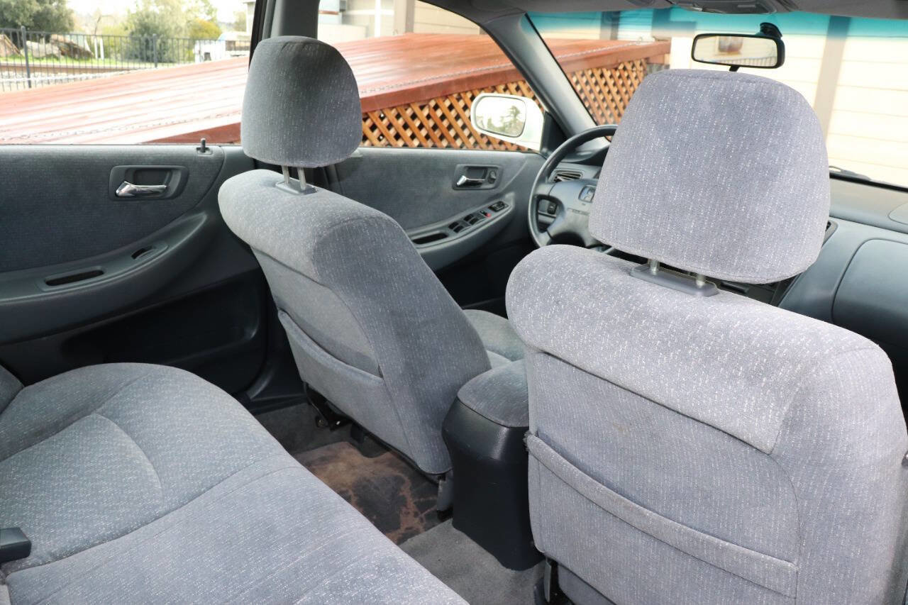 Used 2001 Honda Accord LX image 41