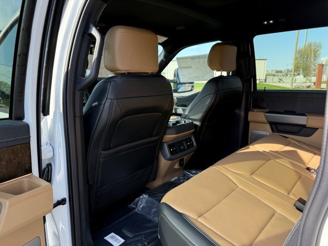 New 2025 Ford F250 Lariat w/ Lariat Ultimate Package image 17