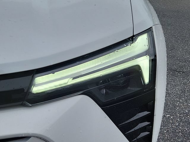 Used 2024 Chevrolet Blazer EV LT AWD/4WD image 9