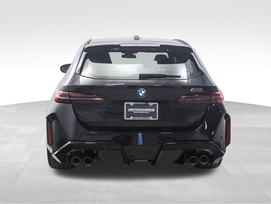 New 2026 BMW M5 Touring image 5