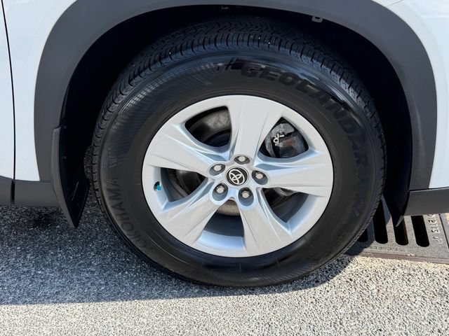 Certified 2025 Toyota Grand Highlander FWD image 9