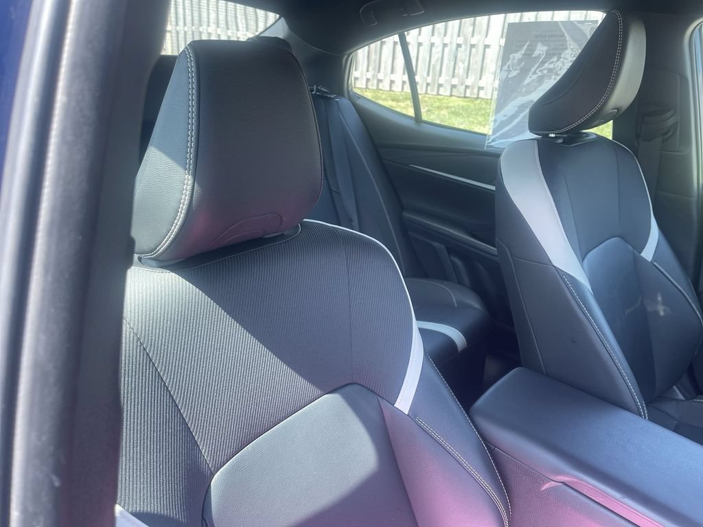 Used 2025 Toyota Camry SE FWD image 29