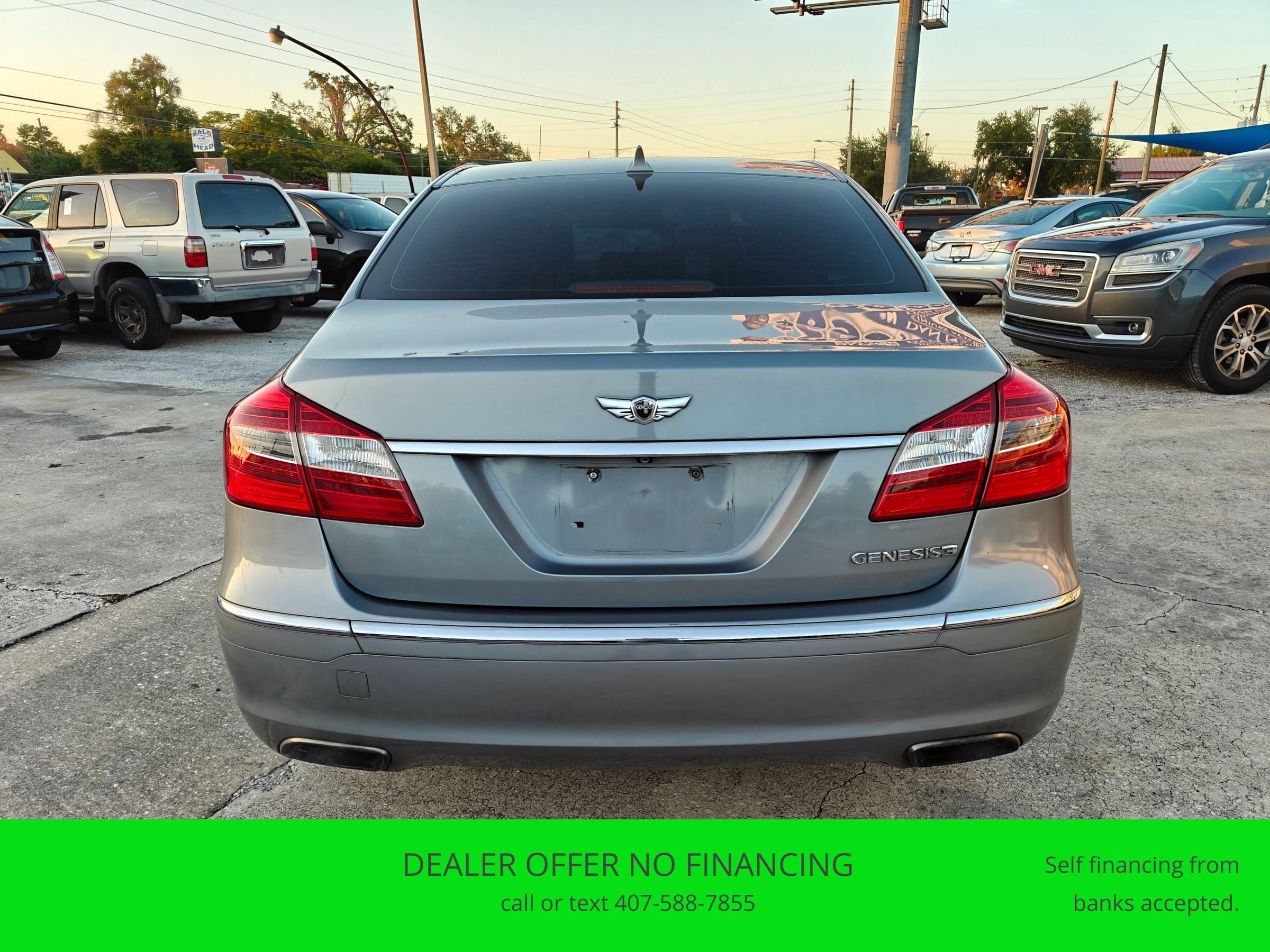 Used 2013 Hyundai Genesis 3.8 w/ Premium Pkg image 4