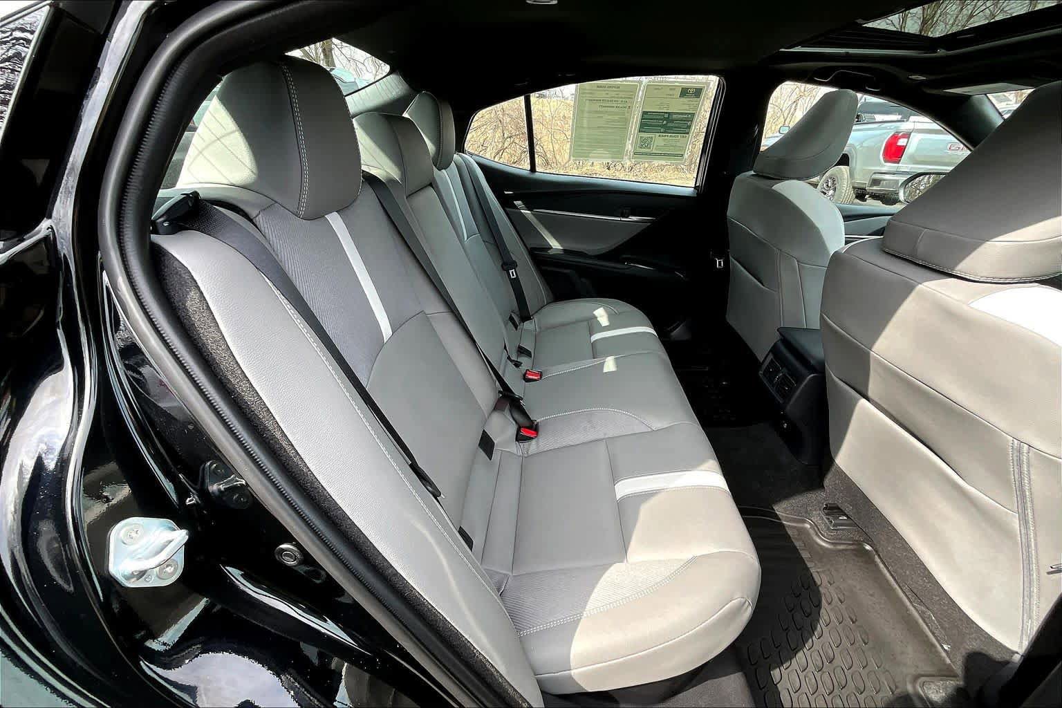 Used 2026 Toyota Camry SE w/ Convenience Package AWD/4WD image 19