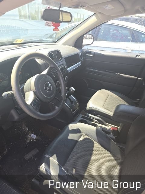 Used 2014 Jeep Compass Sport w/ Power Value Group FWD image 5