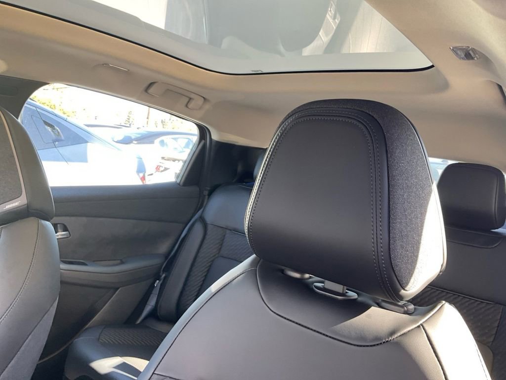 New 2026 Nissan Leaf Platinum+ w/ Cargo Package (Platinum+) image 15