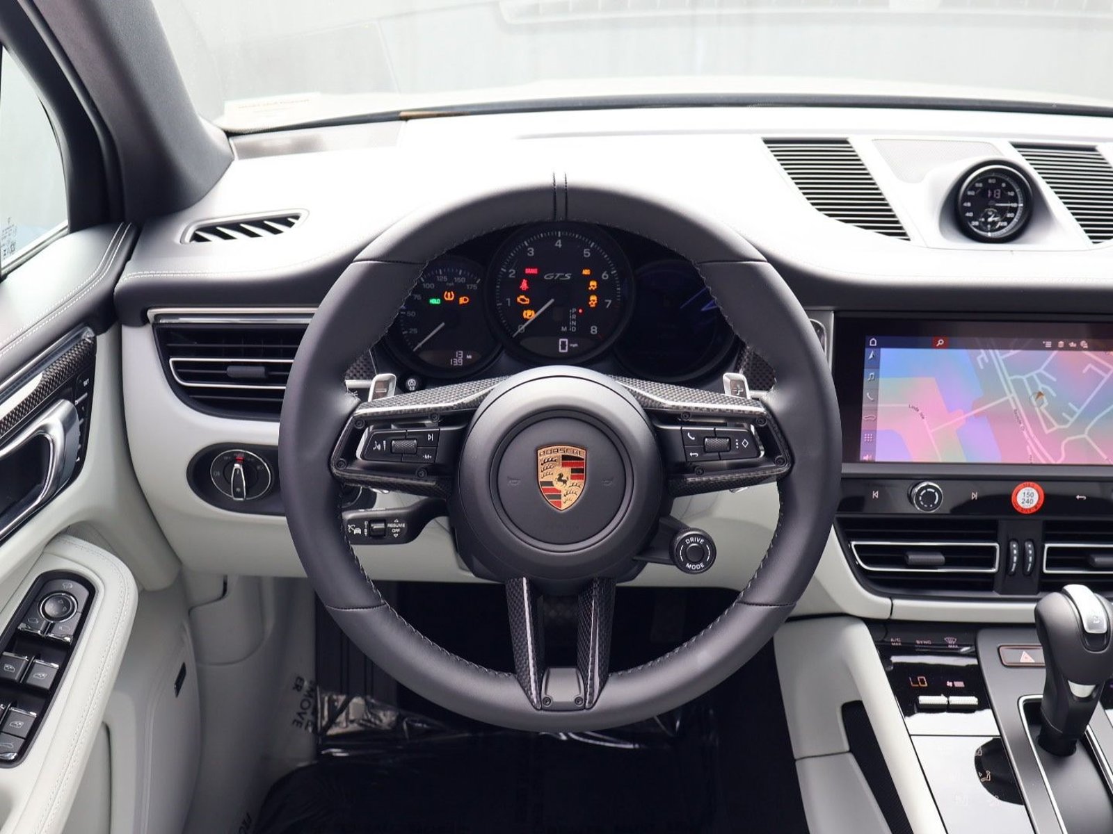 New 2026 Porsche Macan GTS AWD/4WD image 15