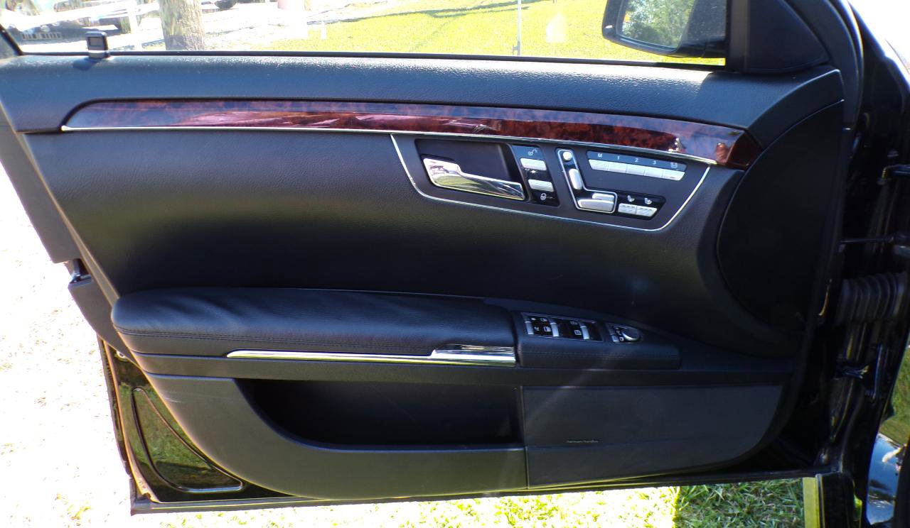 Used 2013 Mercedes-Benz S 550 4MATIC image 37