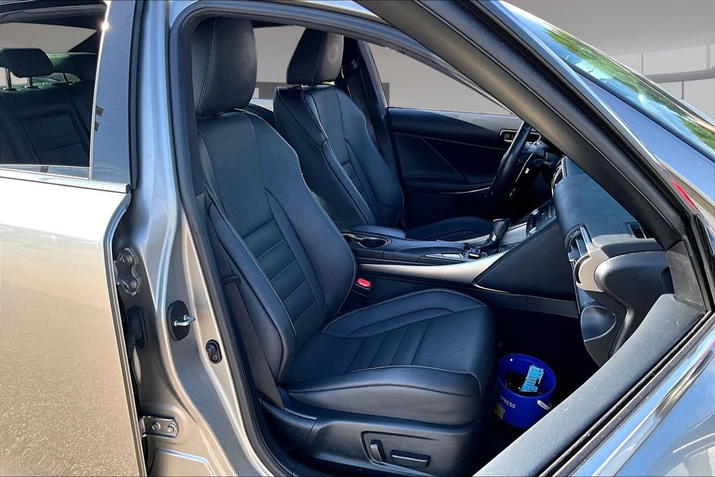 Used 2020 Lexus IS 350 F Sport AWD/4WD image 7