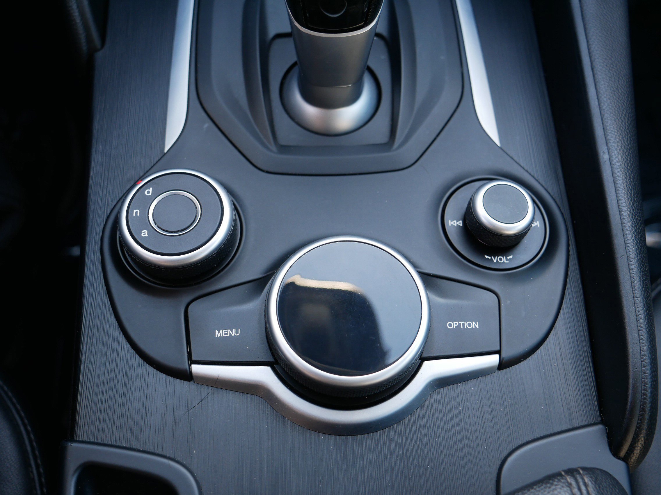 Used 2018 Alfa Romeo Giulia AWD image 26