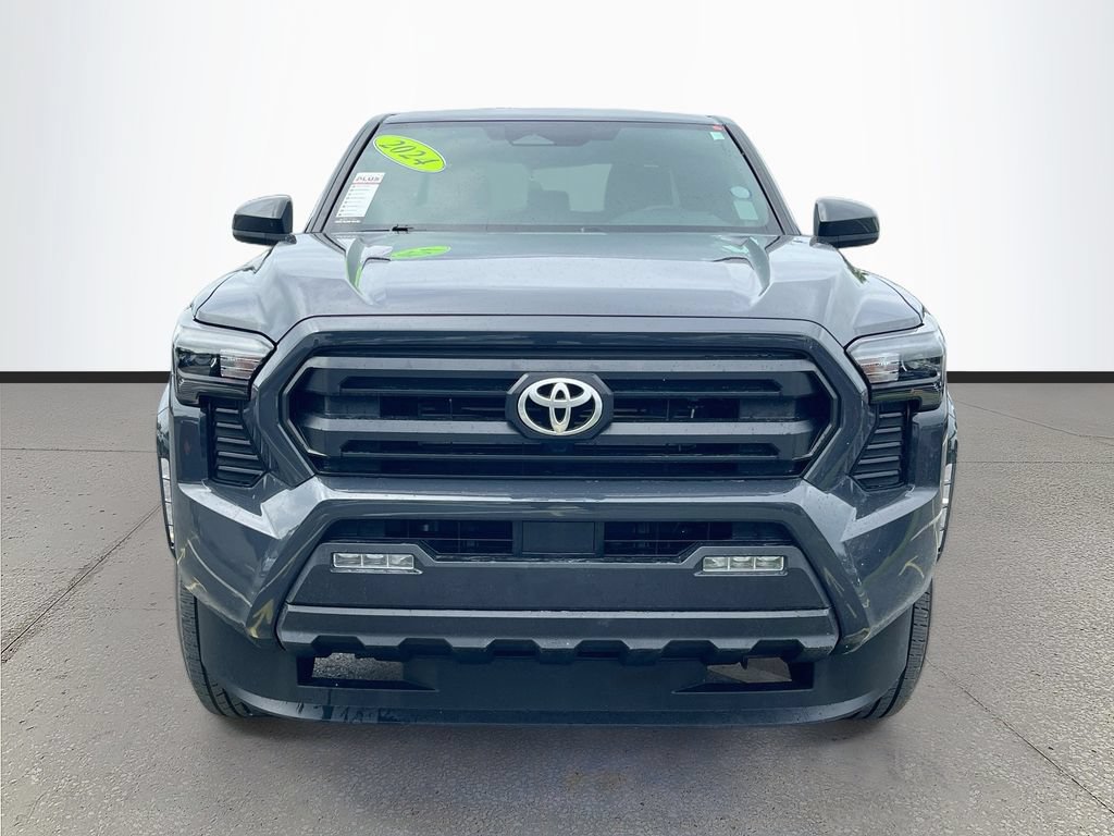 Used 2024 Toyota Tacoma SR5 AWD/4WD image 2