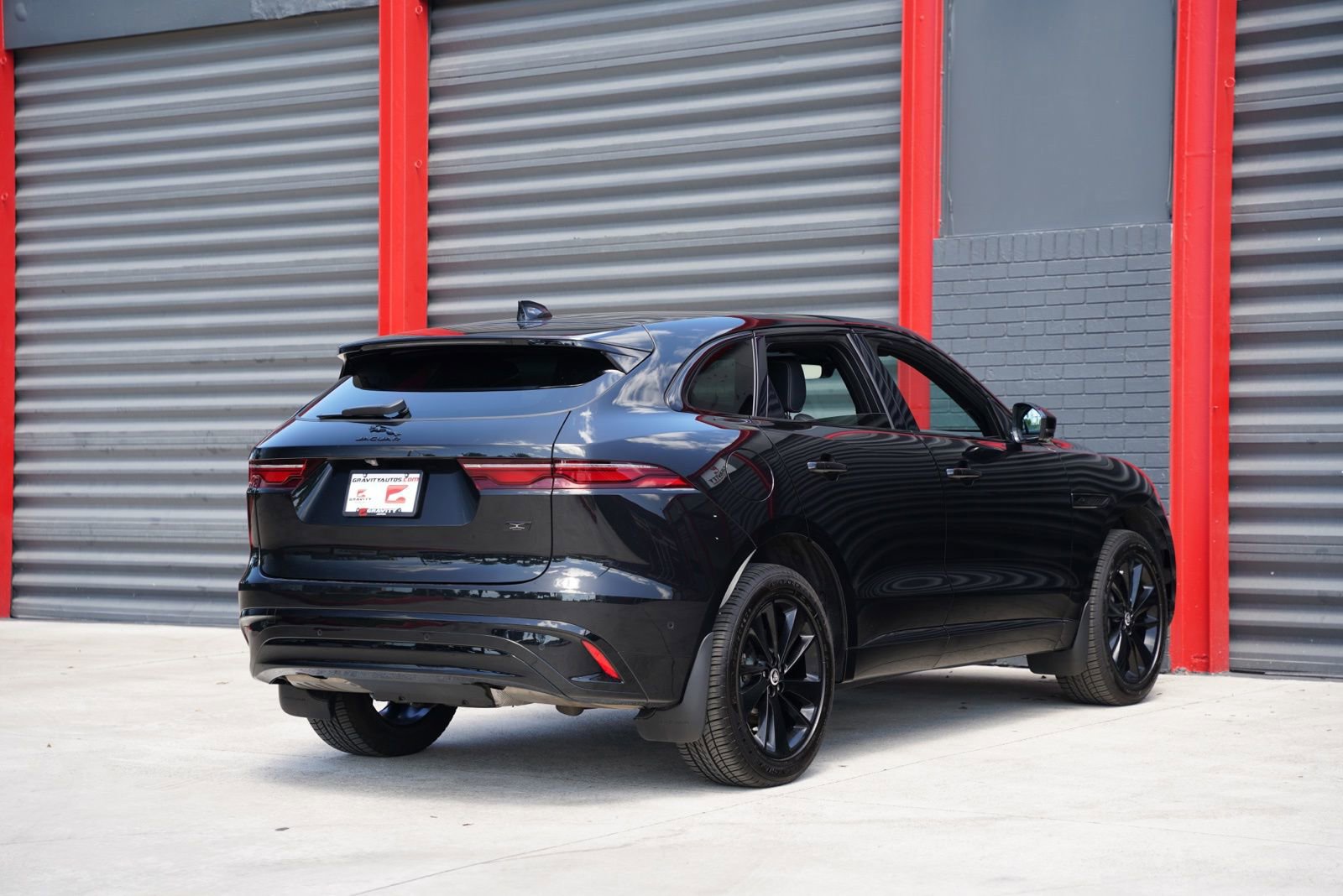 Used 2026 Jaguar F-PACE R-Dynamic S image 10