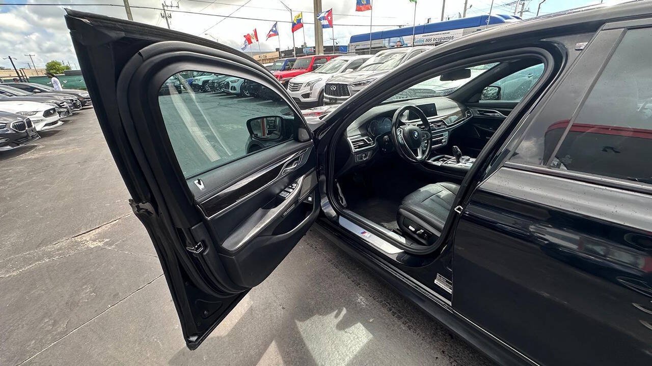 Used 2017 BMW 740e xDrive AWD/4WD image 14