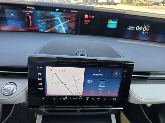 Certified 2025 Lincoln Nautilus Premier AWD/4WD image 10