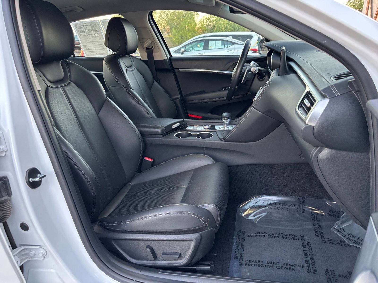 Used 2025 Genesis G70 2.5T image 38