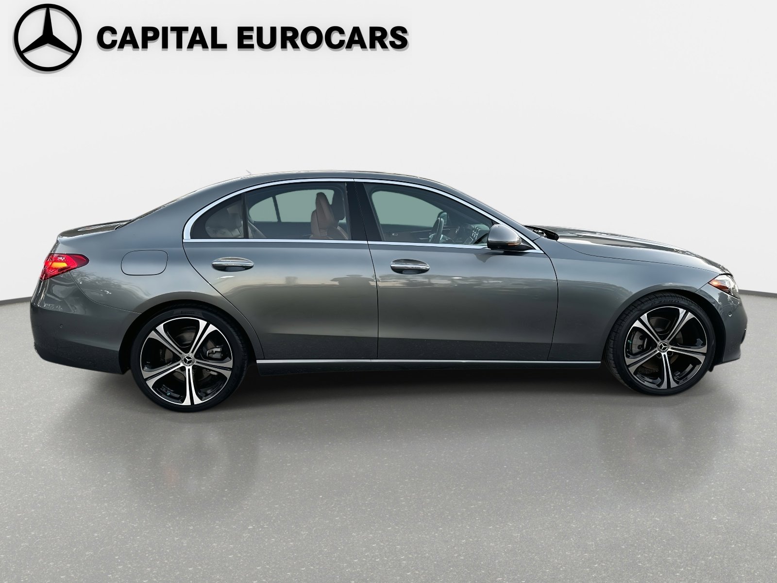 Used 2023 Mercedes-Benz C 300 Sedan image 6