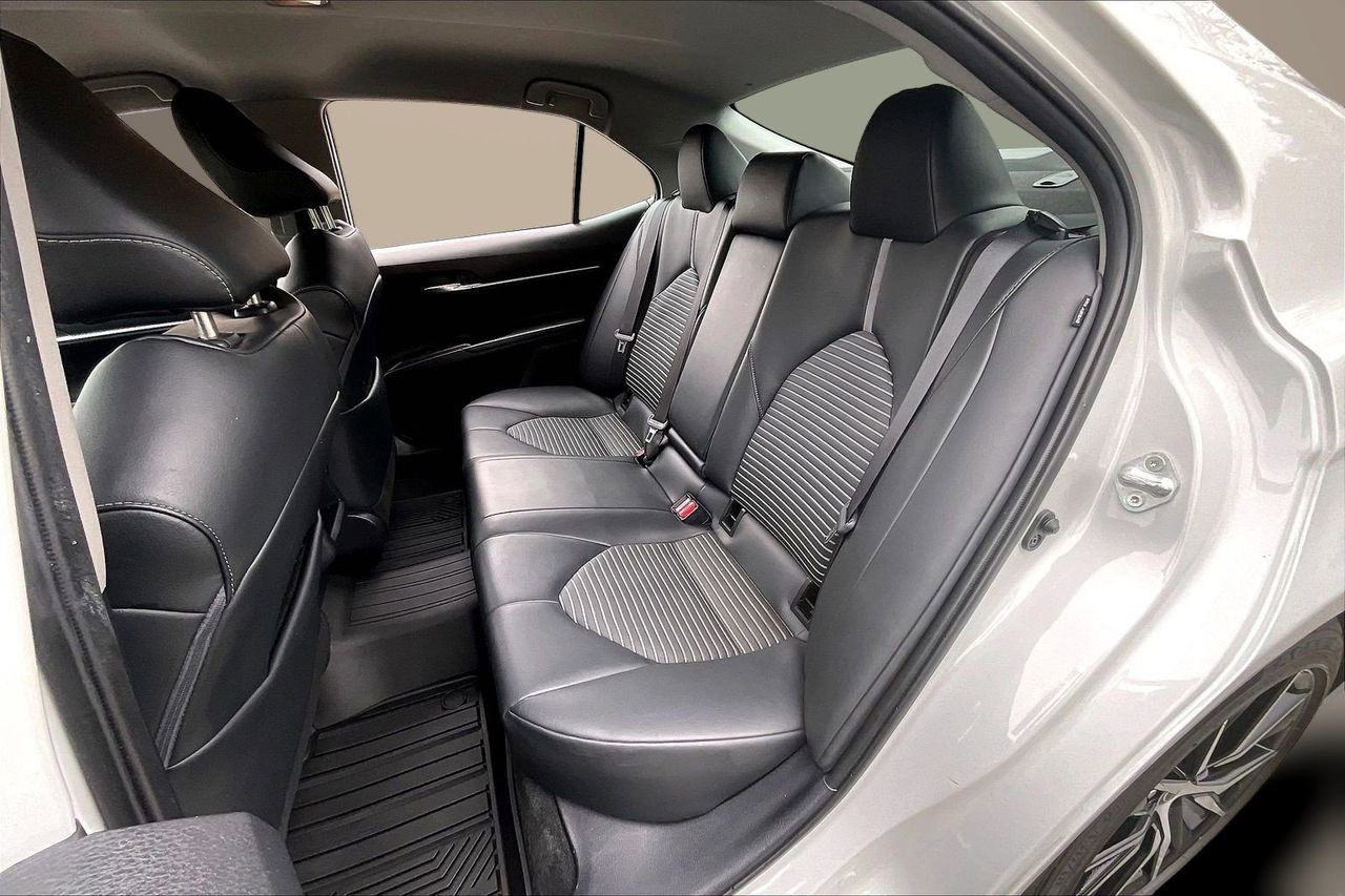 Used 2023 Toyota Camry SE image 22