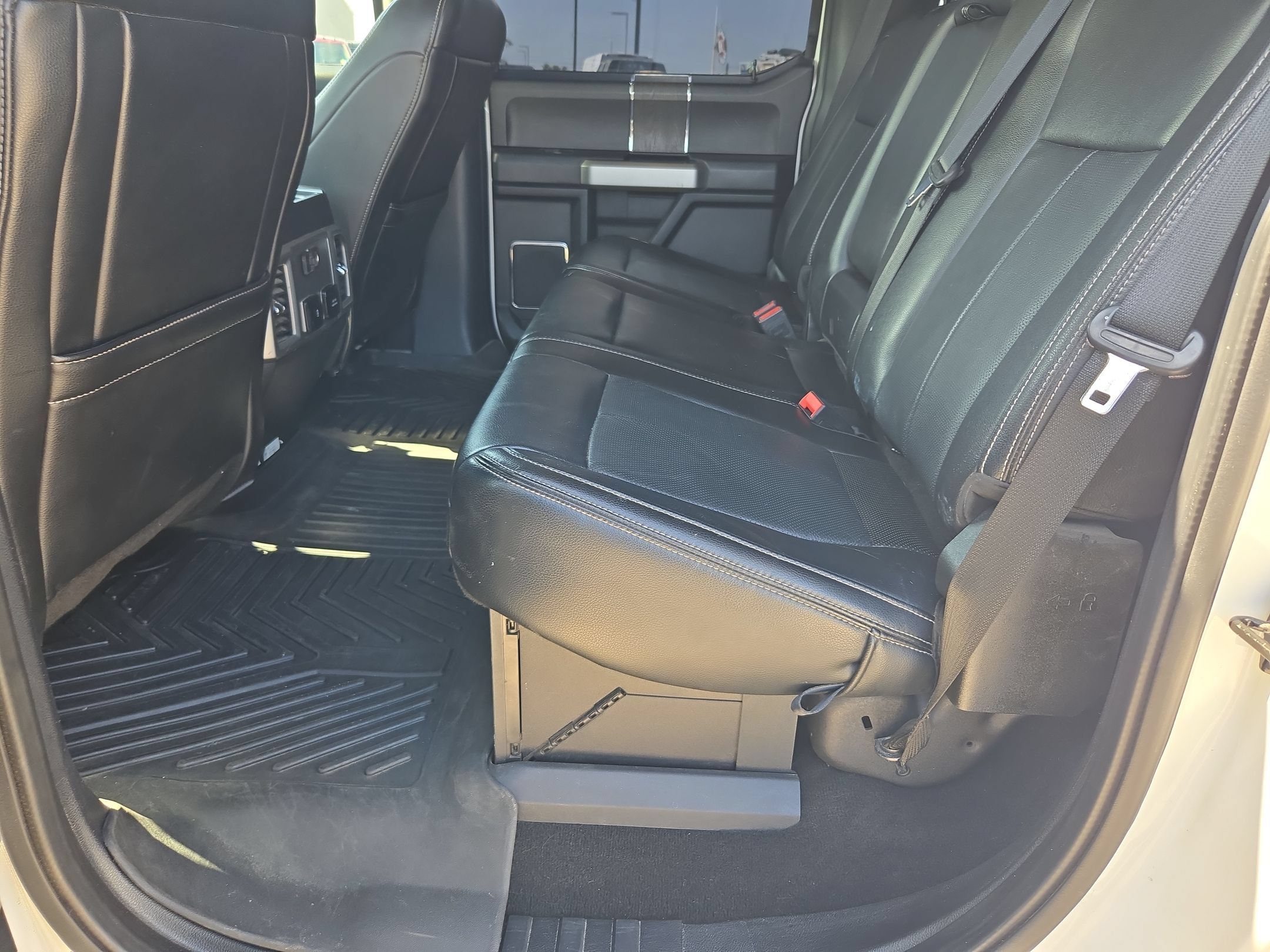 Used 2021 Ford F250 Lariat AWD/4WD image 13