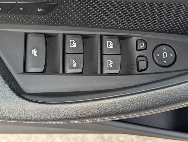 Used 2023 BMW 430i Convertible w/ Premium Package image 14