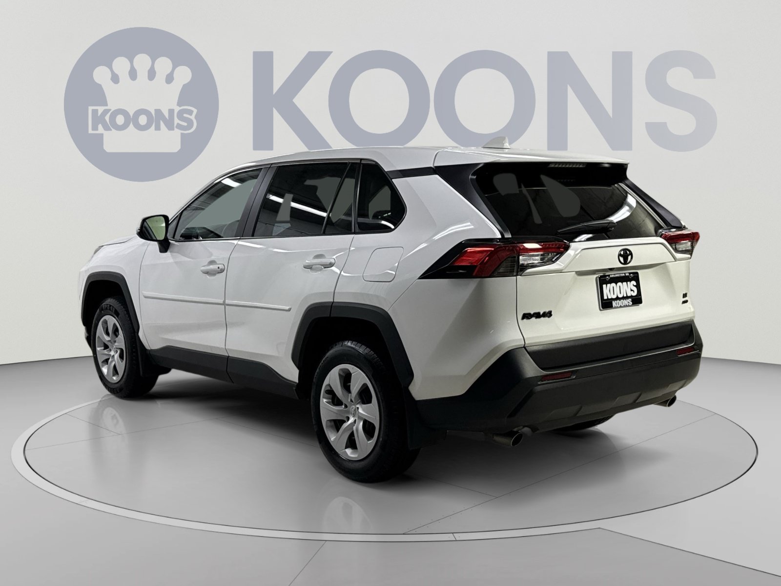 Used 2025 Toyota RAV4 LE AWD/4WD image 18