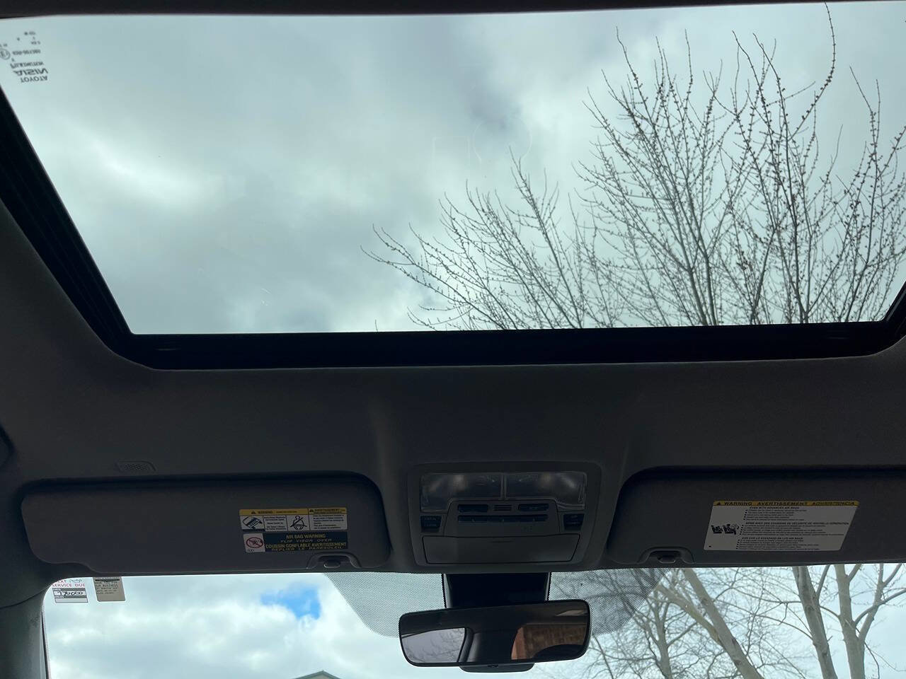 Used 2019 Toyota Highlander SE w/ Nightshade Edition AWD/4WD image 9