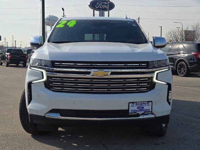 Used 2024 Chevrolet Suburban Premier AWD/4WD image 4