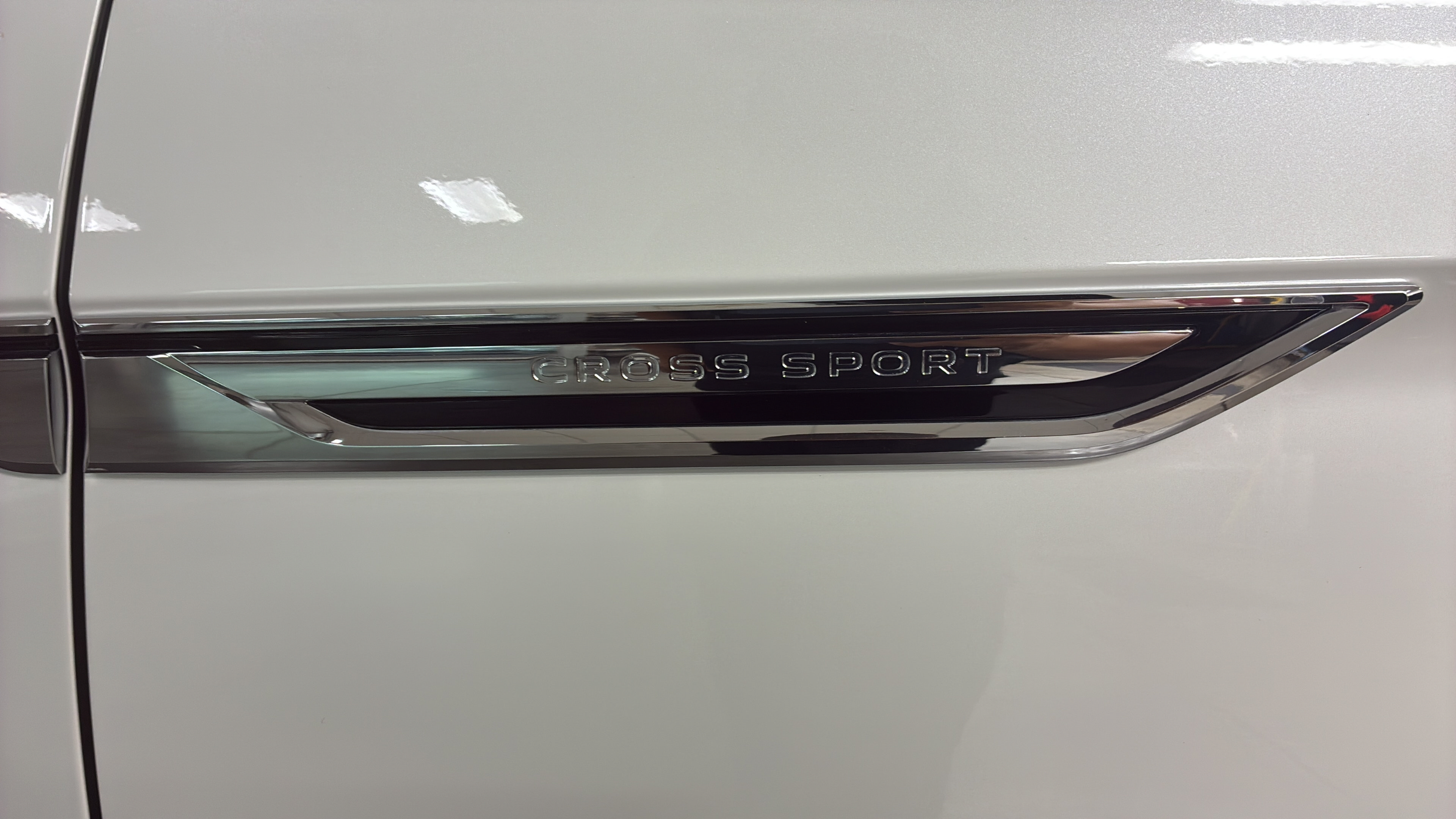 Used 2026 Volkswagen Atlas Cross Sport SE FWD image 30