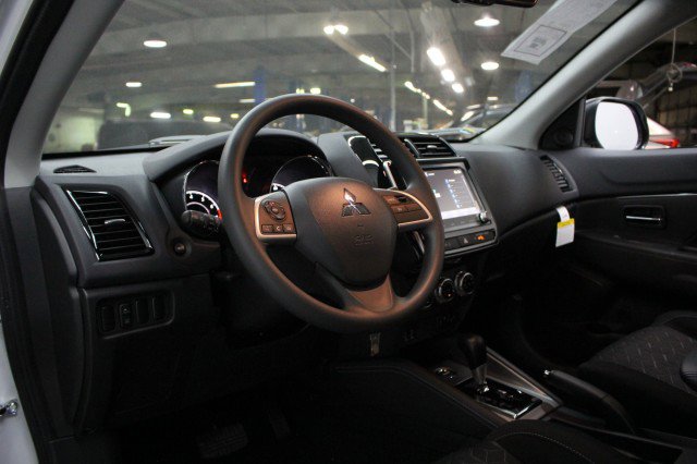 New 2026 Mitsubishi Outlander Sport ES image 5