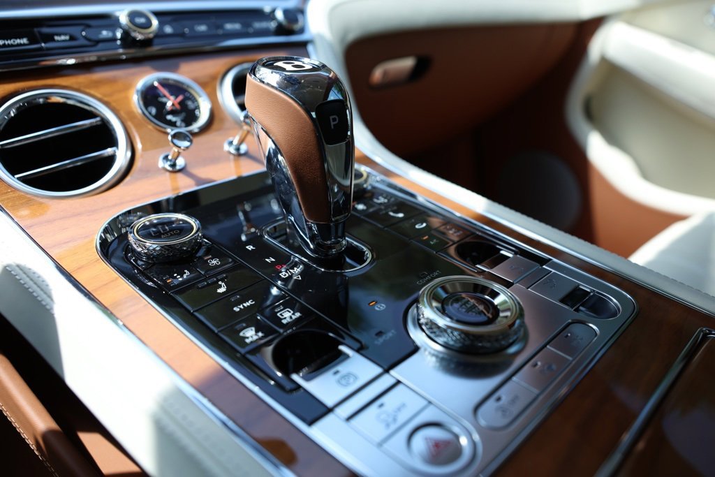 Used 2024 Bentley Continental GT image 29