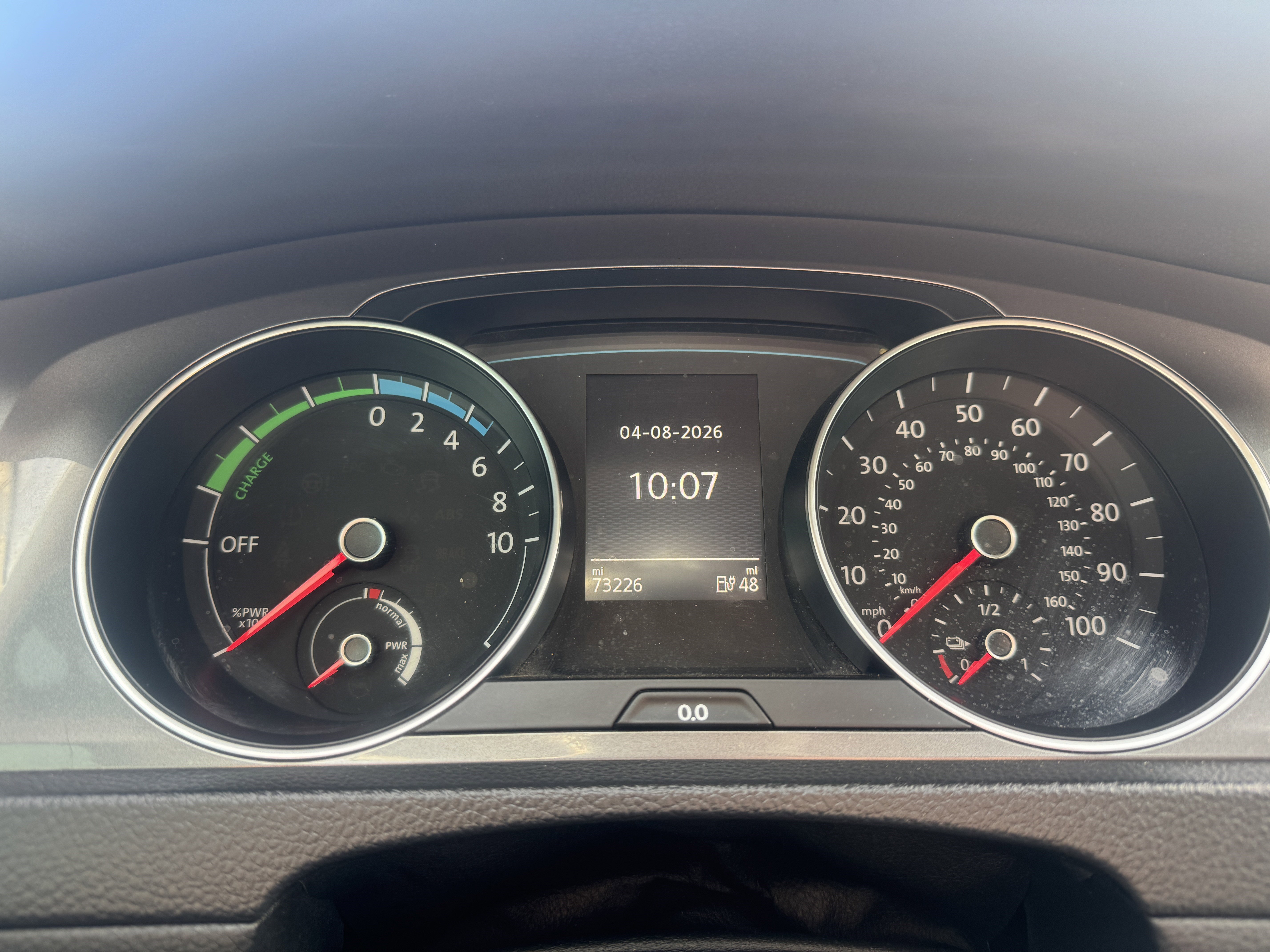 Used 2015 Volkswagen e-Golf SEL Premium image 22